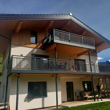アパート Haus Gipfelblick ラウリス