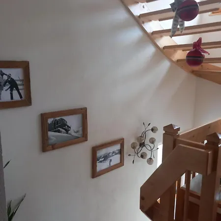 Haus Gipfelblick ラウリス